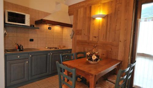 Studio (3 Adults)