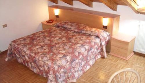 Double or Twin Room with Mountain View