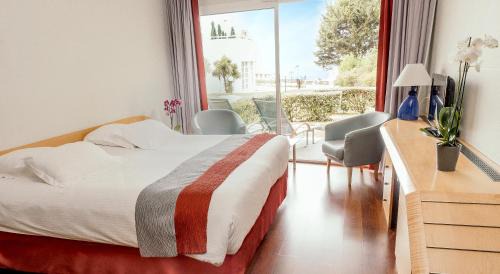 Double or Twin Room with Garden View