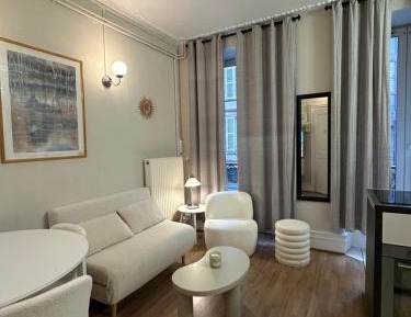 Two-Bedroom Apartment with City View