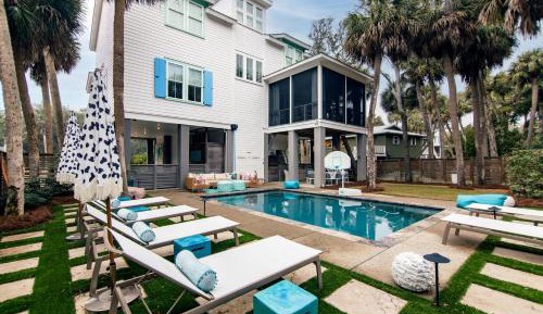 Four-Bedroom Holiday Home