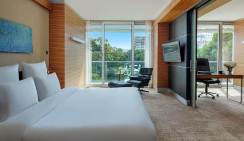 Business Suite with Garden view
