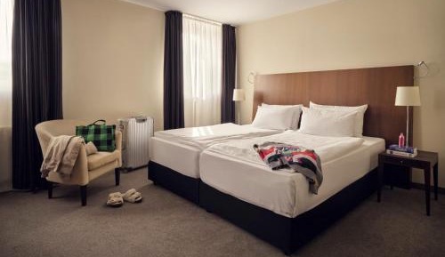Signature Twin Room