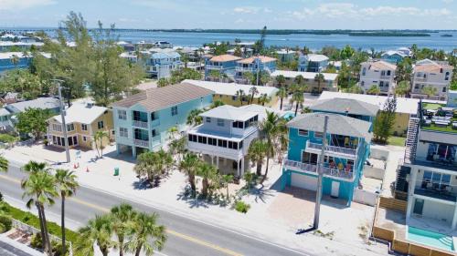 Three-Bedroom Vacation Home 