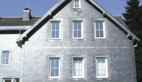 Five-Bedroom Holiday Home