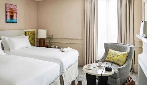 Premium Luxury Single Room with Two Single Beds and Courtyard or Rue Scribe View