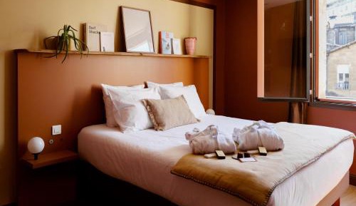 Deluxe Double Room with Garden View