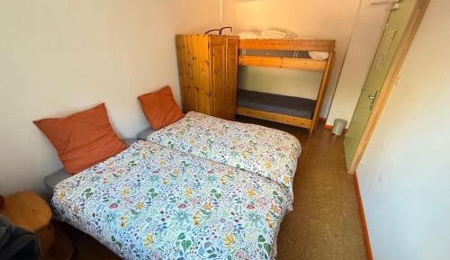 Standard Twin Room with Shared Bathroom