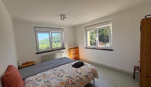 Twin Room with Shared Bathroom