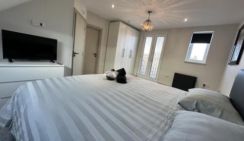 Apartment with Shower