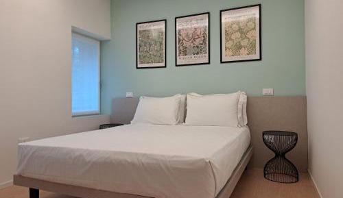 Deluxe One-Bedroom Apartment with Garden View