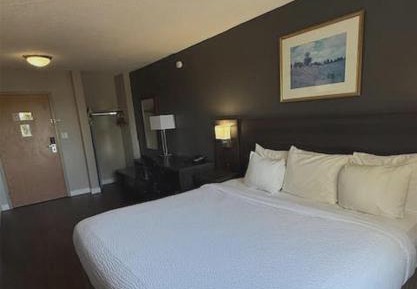 Queen Room - Non-Smoking