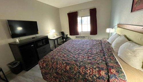Standard King Room