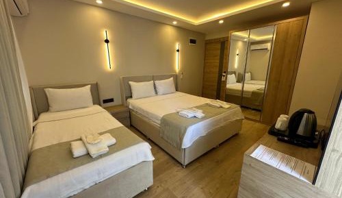 Triple Room with Balcony