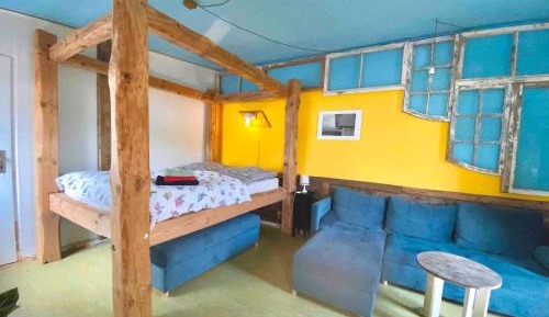 Superior One-Bedroom Apartment