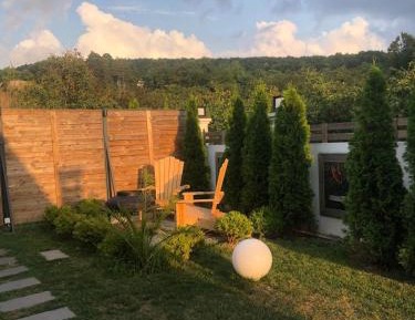 Deluxe Bungalow