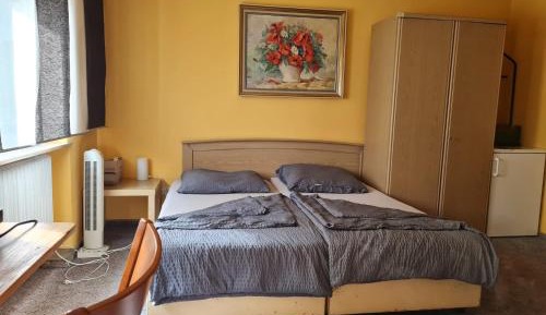 Small Double Room