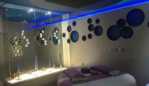 Deluxe Suite with Spa Bath
