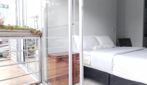 Apartment with Balcony