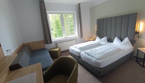 Basic Triple Room