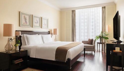 Artists King Suite