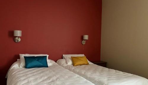 Twin Room with Shower