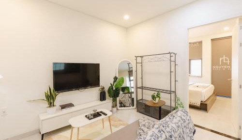 One-Bedroom Apartment with Garden View