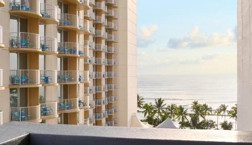 Corner Ocean View King with Balcony