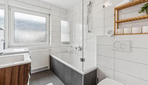 Three-Bedroom Apartment with Balcony