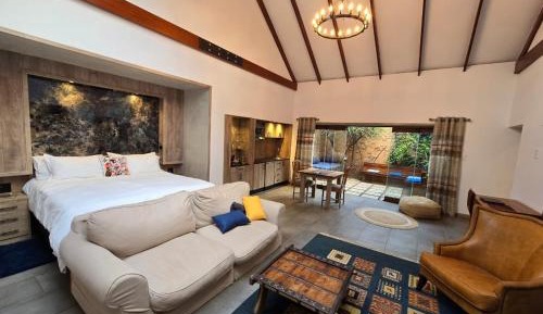Superior King Room