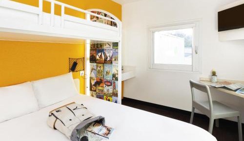 Triple Room with Shared Bathroom