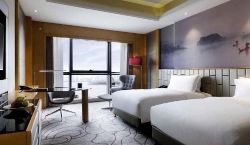 Deluxe Double Room with River or Park View