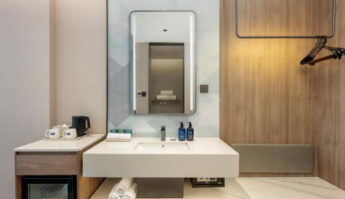 1 King and 1 Single Standard