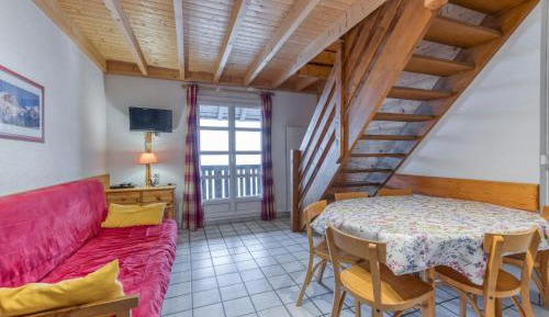 Superior One-Bedroom Apartment with Balcony