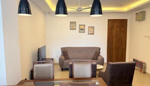 Three-Bedroom Apartment with Balcony