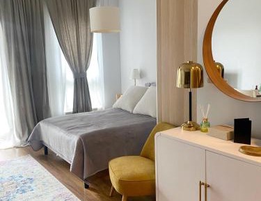 Studio Apartment with Balcony