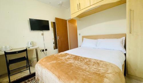 Double Room with Shared Bathroom