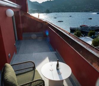 King Room with Lake View