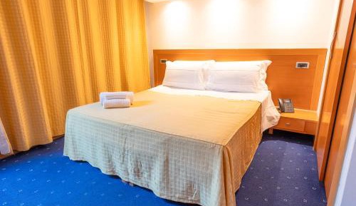 Double or Twin Room with Private Bathroom