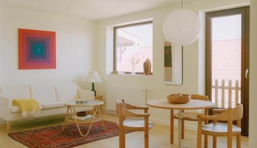 Apartment with Garden View