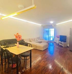 Three-Bedroom Apartment with Lake View