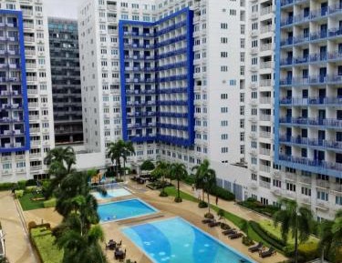 Apartment with City View