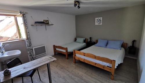 Triple Room with Mountain View