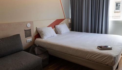 Standard Double Room with One Double Bed and Sofa