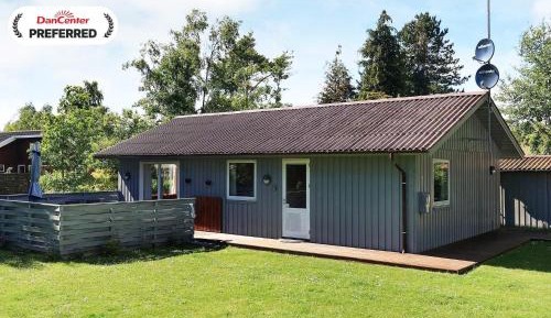Three-Bedroom Holiday Home 