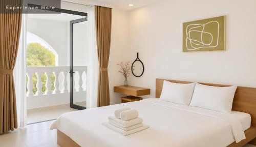 Deluxe Double Room with Balcony