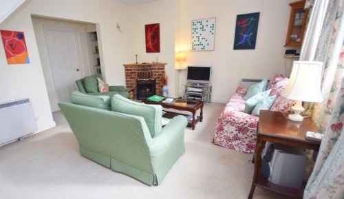 Three-Bedroom Holiday Home 