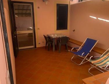 One-Bedroom Deluxe Apartment