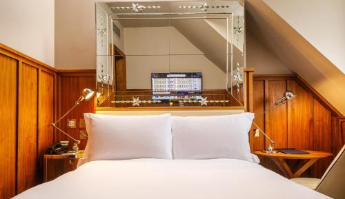 Queen Room - Edwardian/High Floor