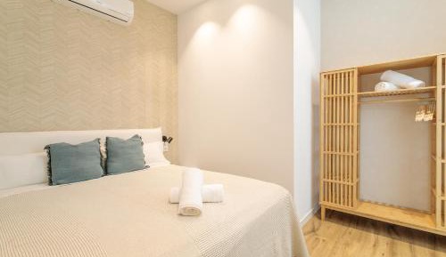 Studio with Sofa Bed